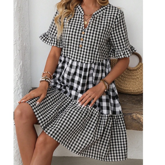 Gingham Plaid Print Notched Neck Short Sleeve ruffle Hem Dress - Picture 1 of 7